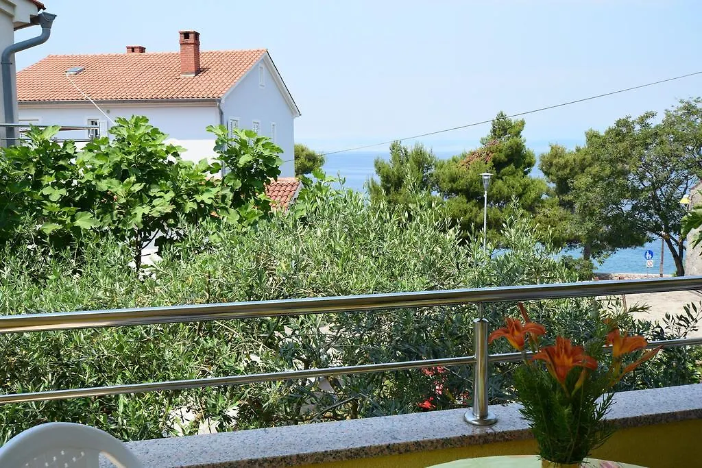 Apartments Karuza Malinska
