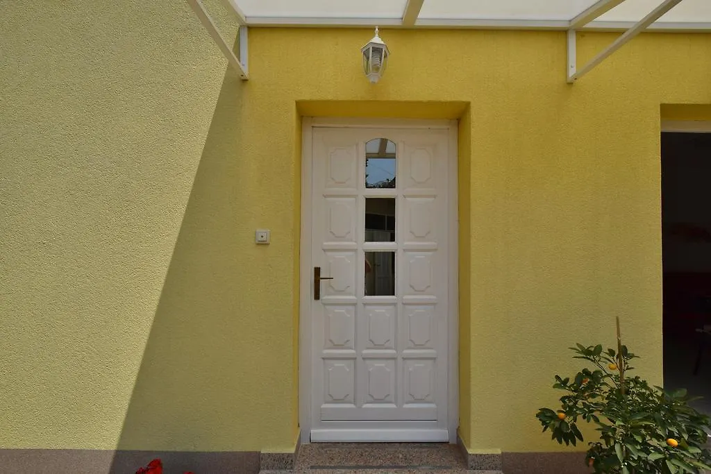 Apartments Karuza Malinska
