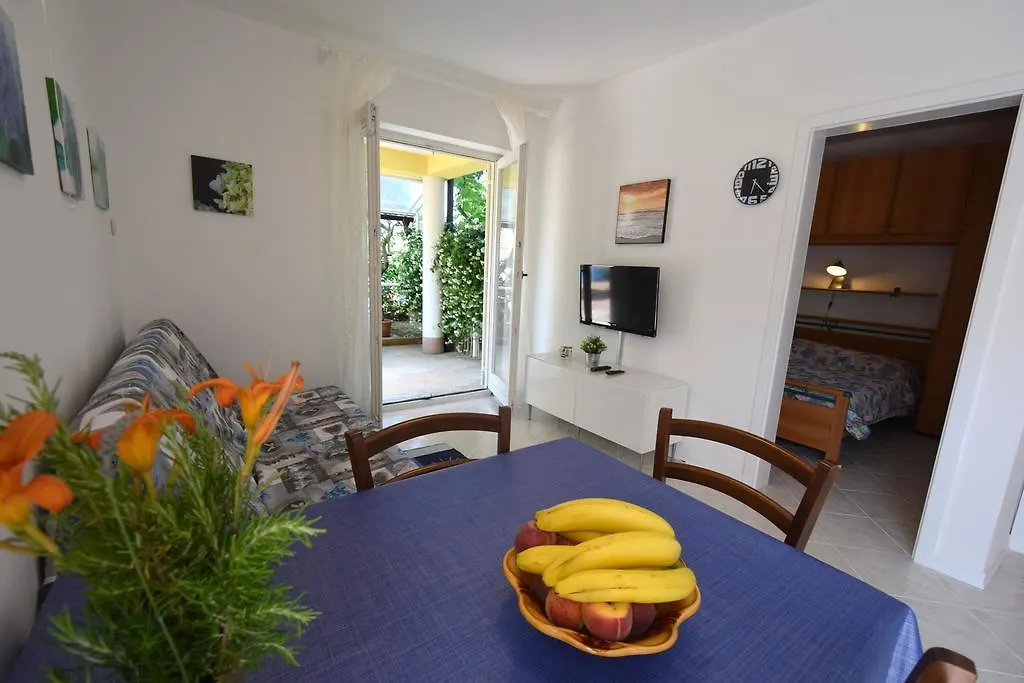 Apartments Karuza Malinska